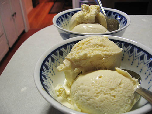 Sesame Ice Cream